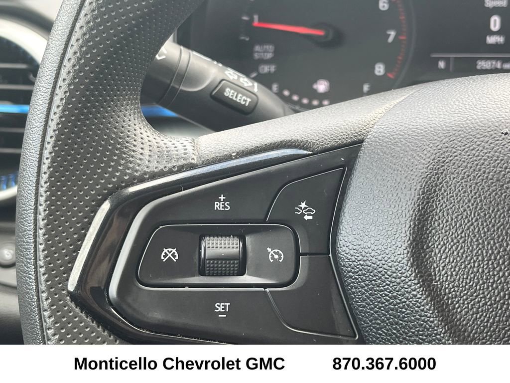 Used 2025 Chevrolet Trax LS image 14