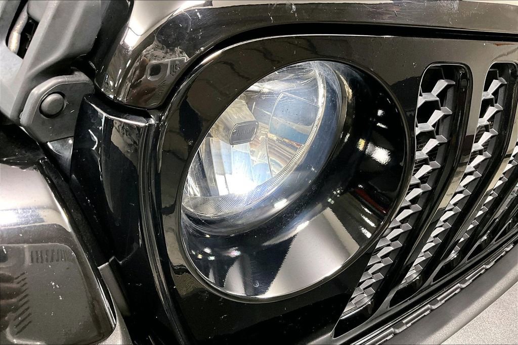 Used 2023 Jeep Gladiator Willys image 27