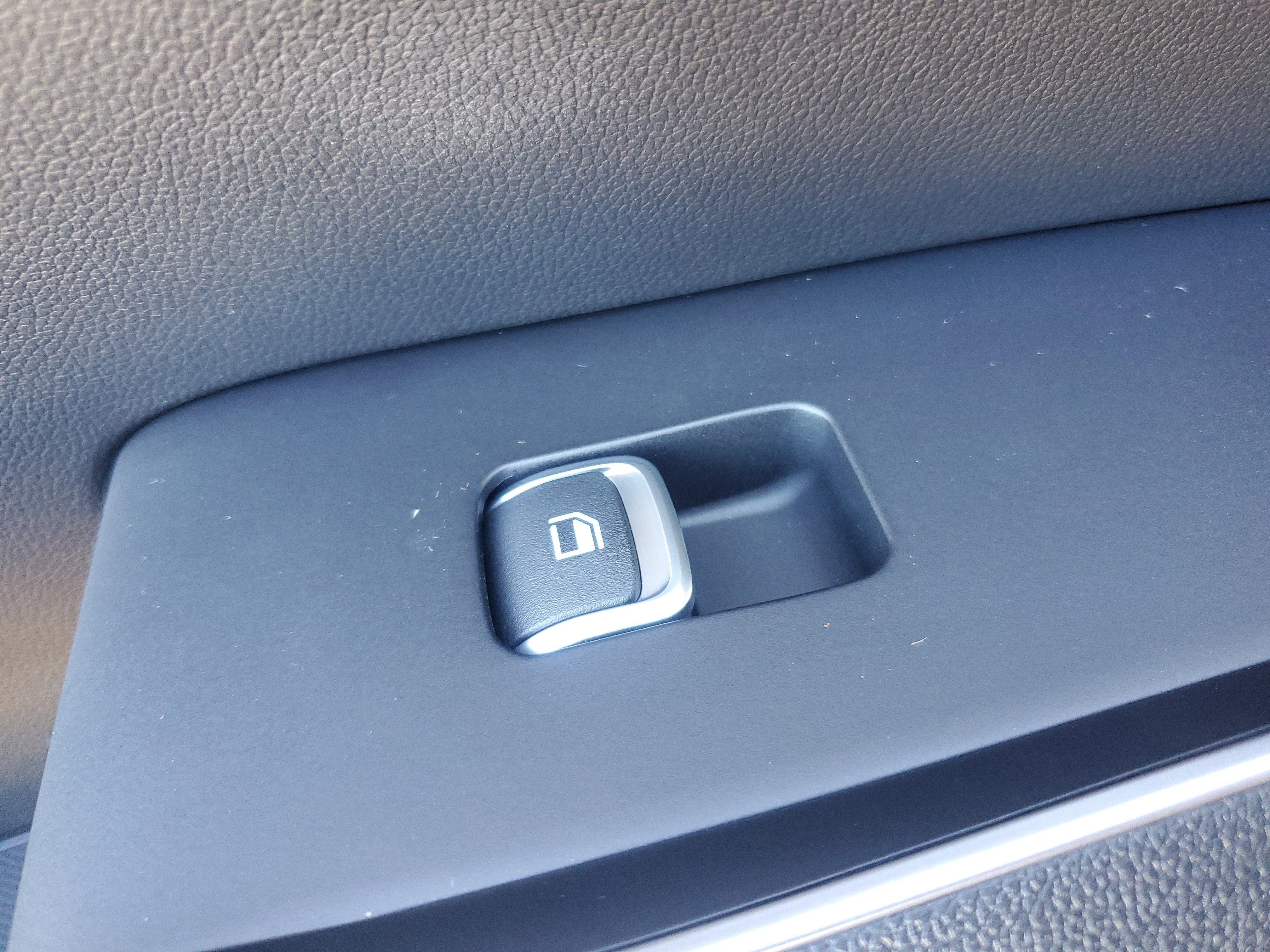 New 2026 Kia Sorento S w/ S Panoramic Sunroof Package FWD image 13