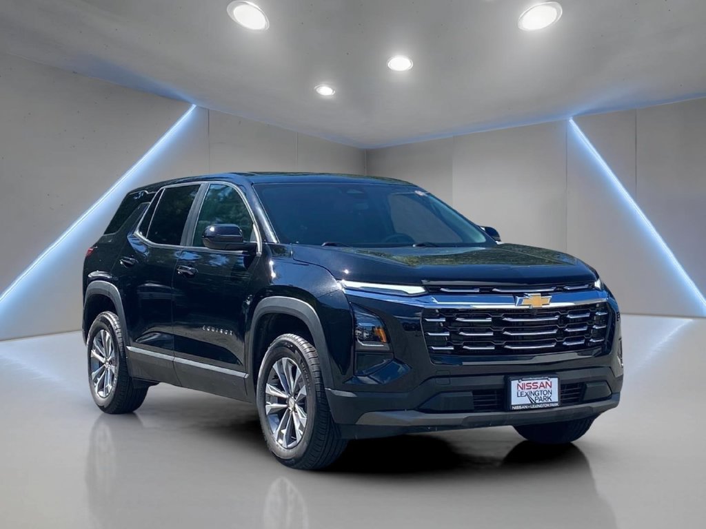 Used 2026 Chevrolet Equinox LT AWD/4WD image 1