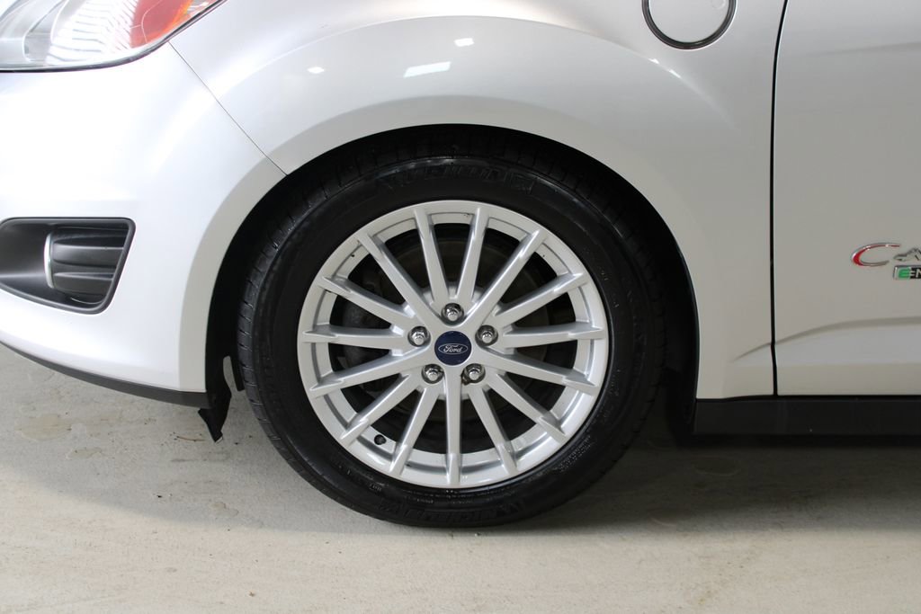 Used 2016 Ford C-MAX Energi SEL w/ Equipment Group 302A FWD image 5