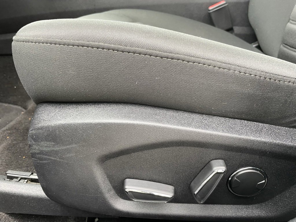 Used 2019 Ford Fusion SE image 10