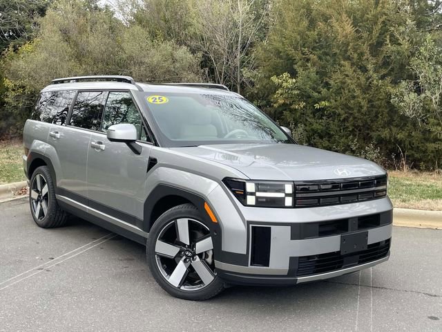 Used 2025 Hyundai Santa Fe Limited image 1