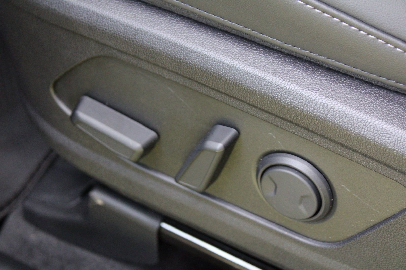 New 2026 Kia Sorento S w/ S Panoramic Sunroof Package image 22