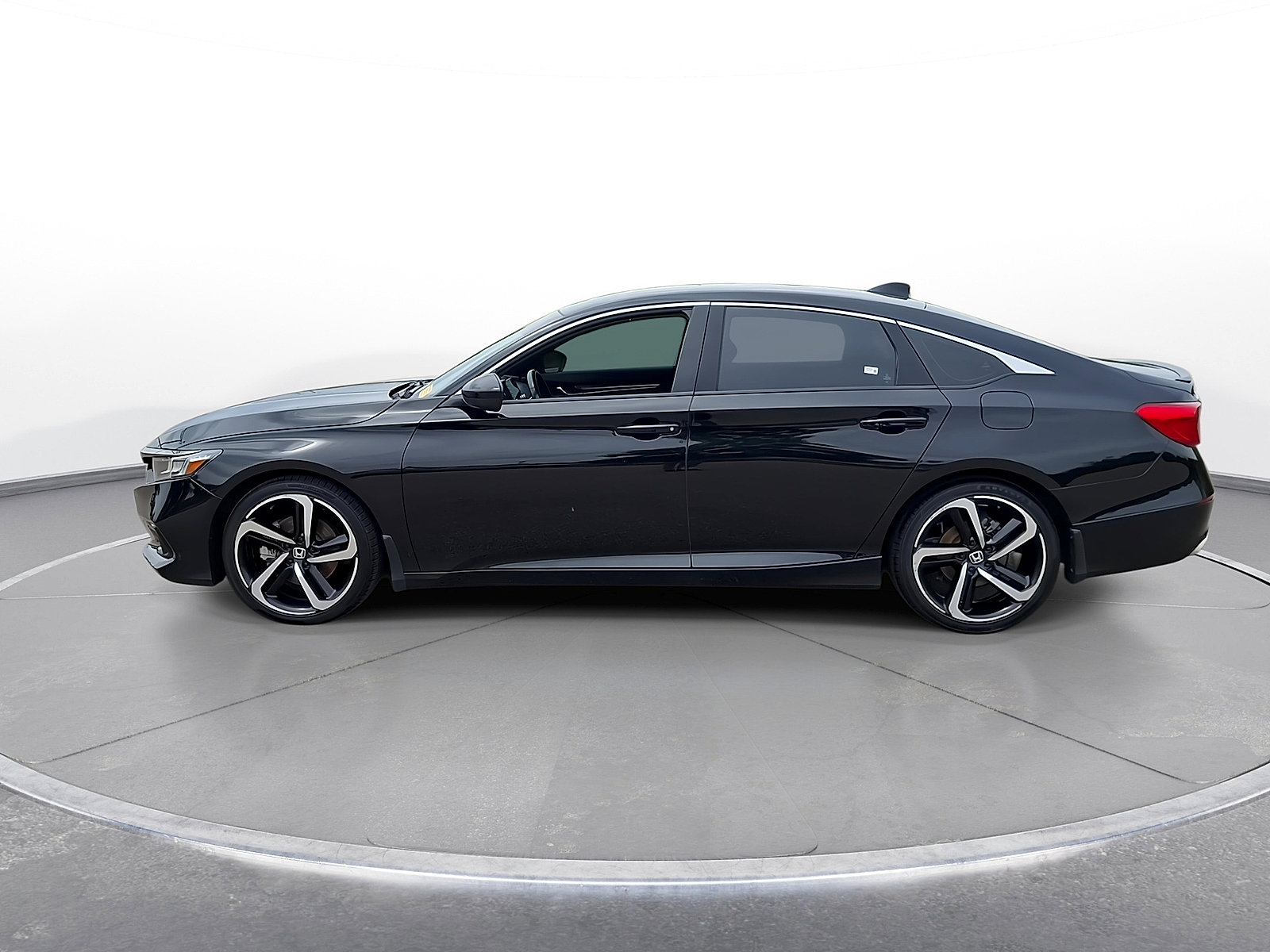 Used 2021 Honda Accord Sport image 5