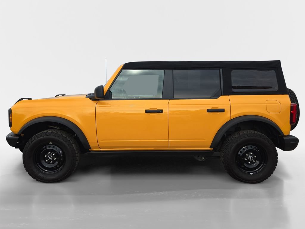 Used 2022 Ford Bronco Black Diamond AWD/4WD image 2