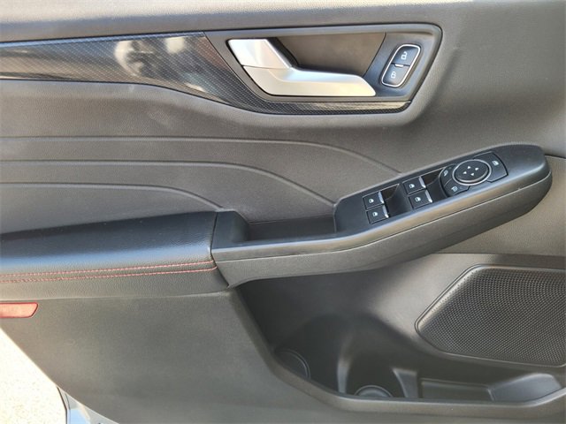 Used 2024 Ford Escape ST-Line image 25