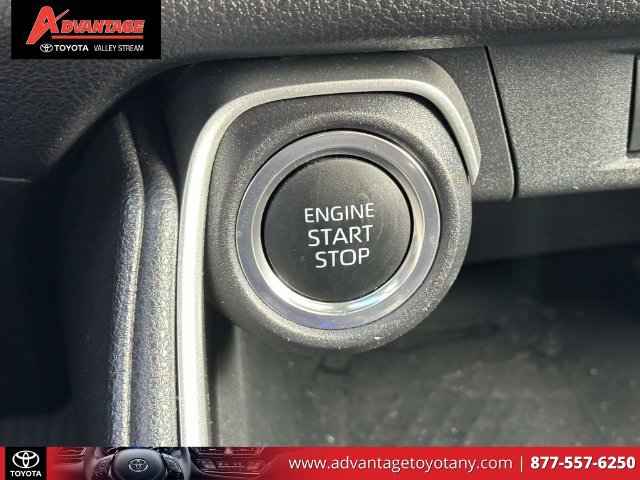 Certified 2025 Toyota Grand Highlander AWD image 32