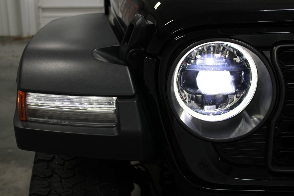 Used 2024 Jeep Wrangler Unlimited Rubicon image 12