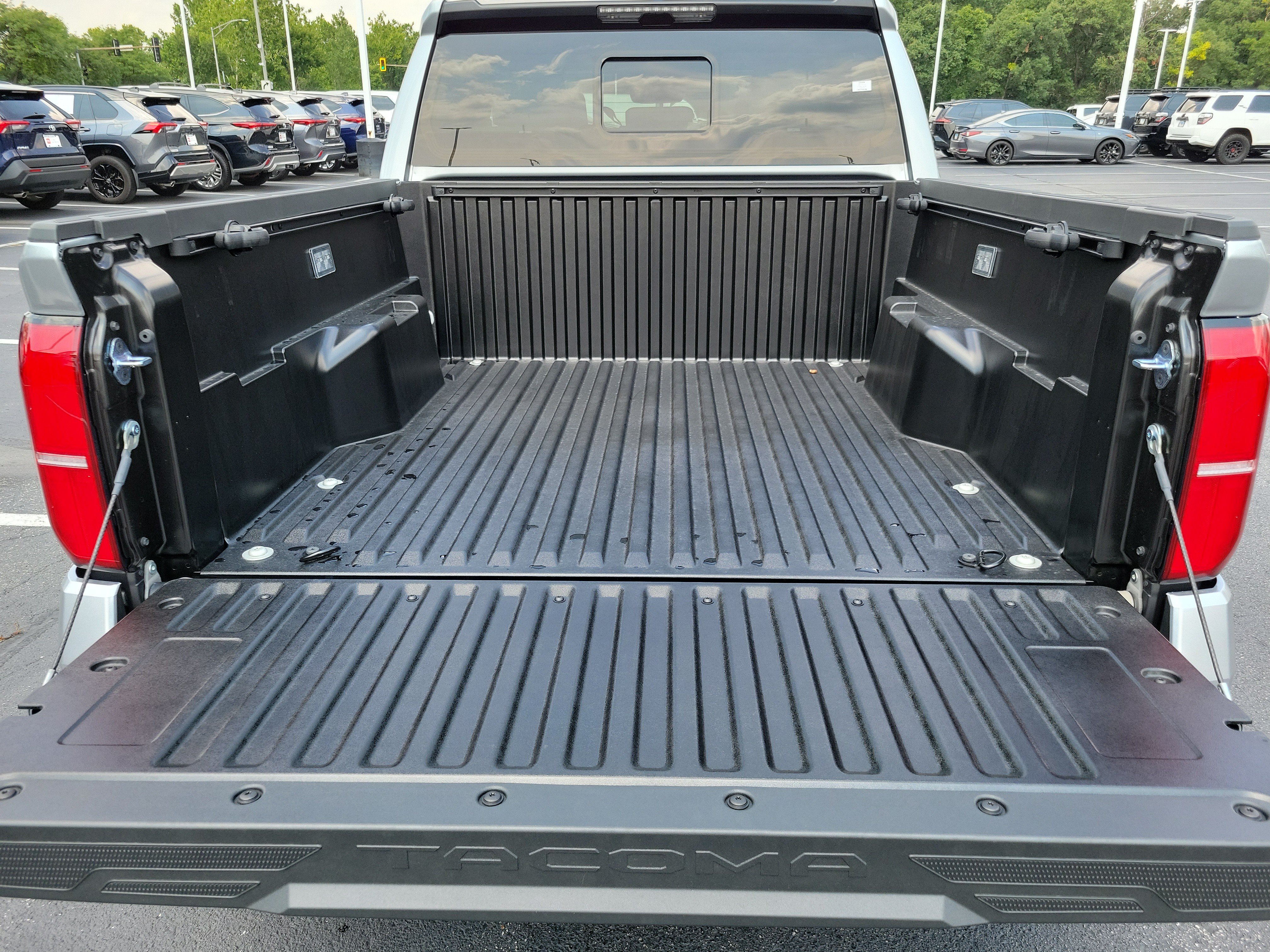 New 2026 Toyota Tacoma SR5 AWD/4WD image 9