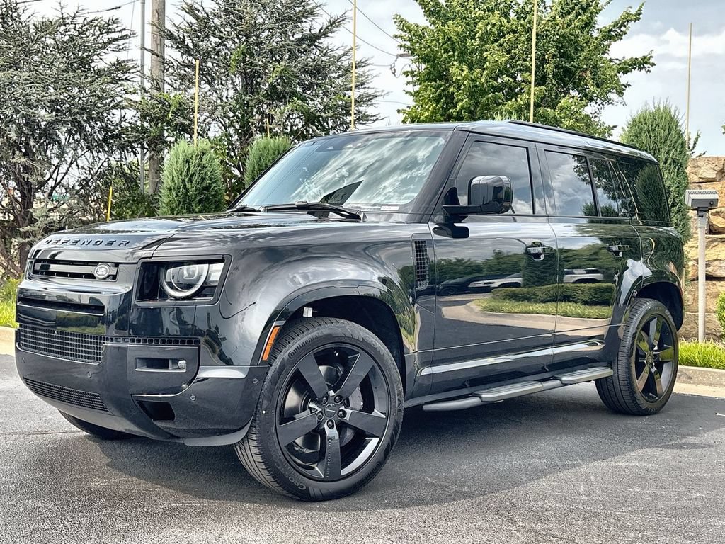 New 2026 Land Rover Defender 110 X-Dynamic SE