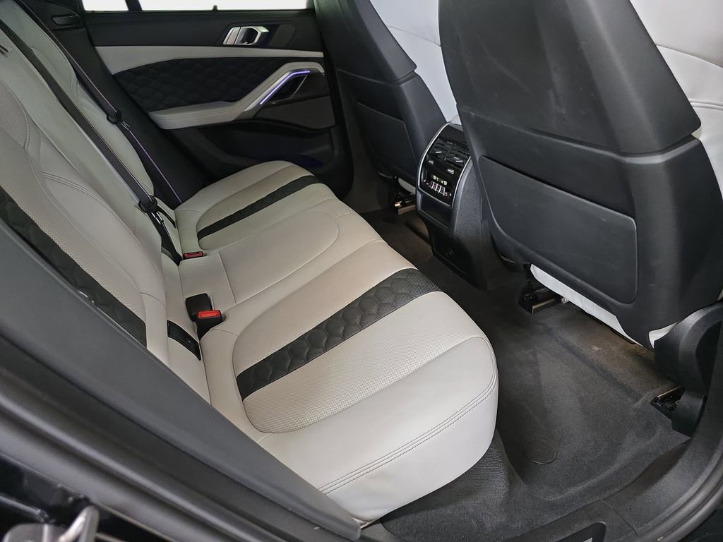 Used 2022 BMW X6 M w/ Competition Package AWD/4WD image 16