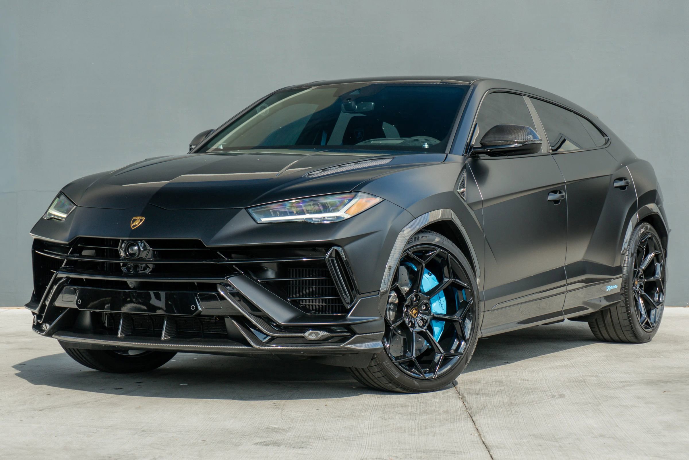 Used 2024 Lamborghini Urus Performante image 3