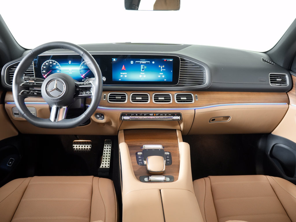 Certified 2025 Mercedes-Benz GLS 580 4MATIC image 15