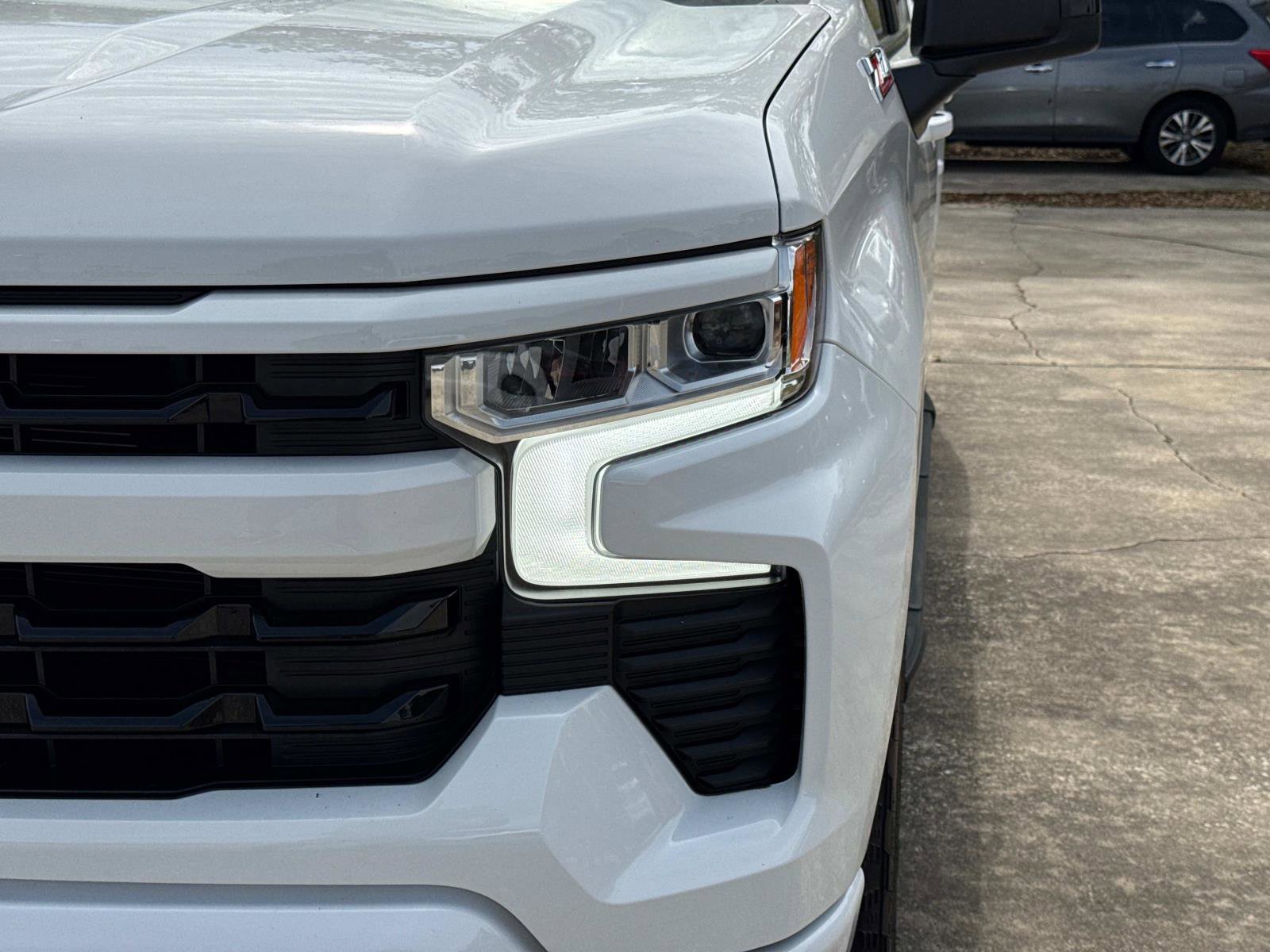 Used 2023 Chevrolet Silverado 1500 RST w/ Z71 Off-Road Package AWD/4WD image 9