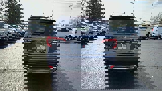 Used 2019 Honda Pilot Touring image 7