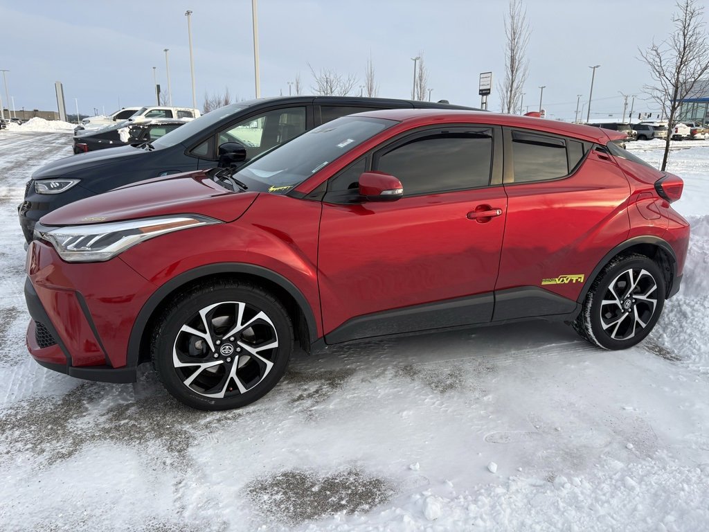 Used 2021 Toyota C-HR XLE image 11