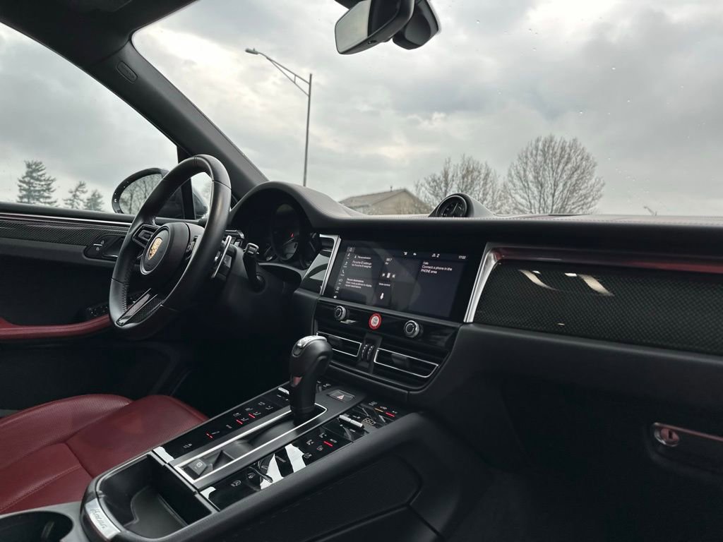 Used 2024 Porsche Macan S image 23