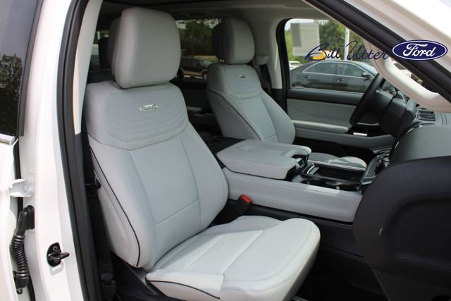 New 2026 Ford Expedition Platinum image 7