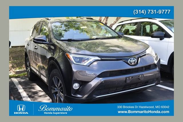 Used 2018 Toyota RAV4 XLE AWD/4WD image 1