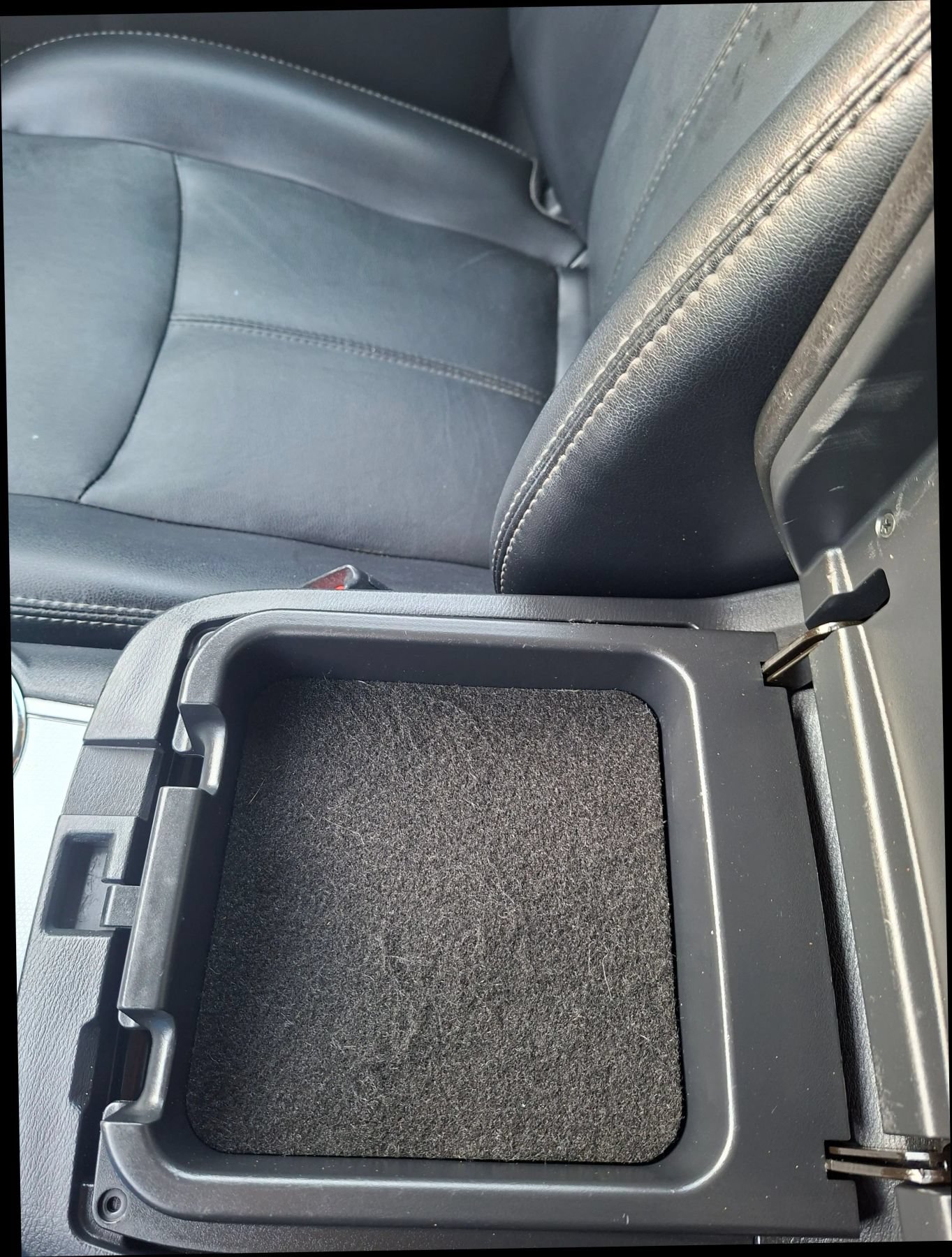 Used 2019 Nissan Pathfinder SL FWD image 18