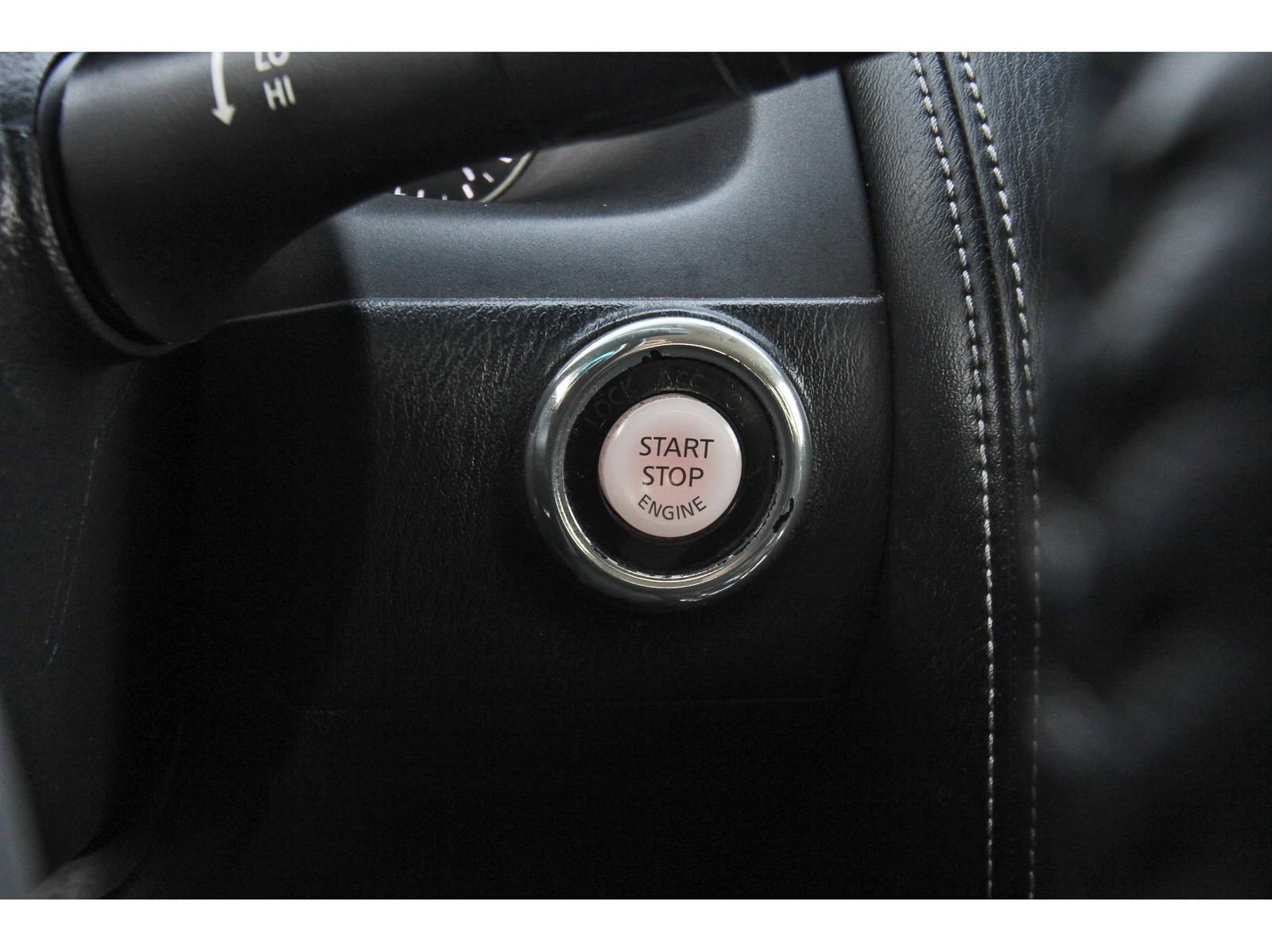 Used 2017 Nissan Armada SV image 23