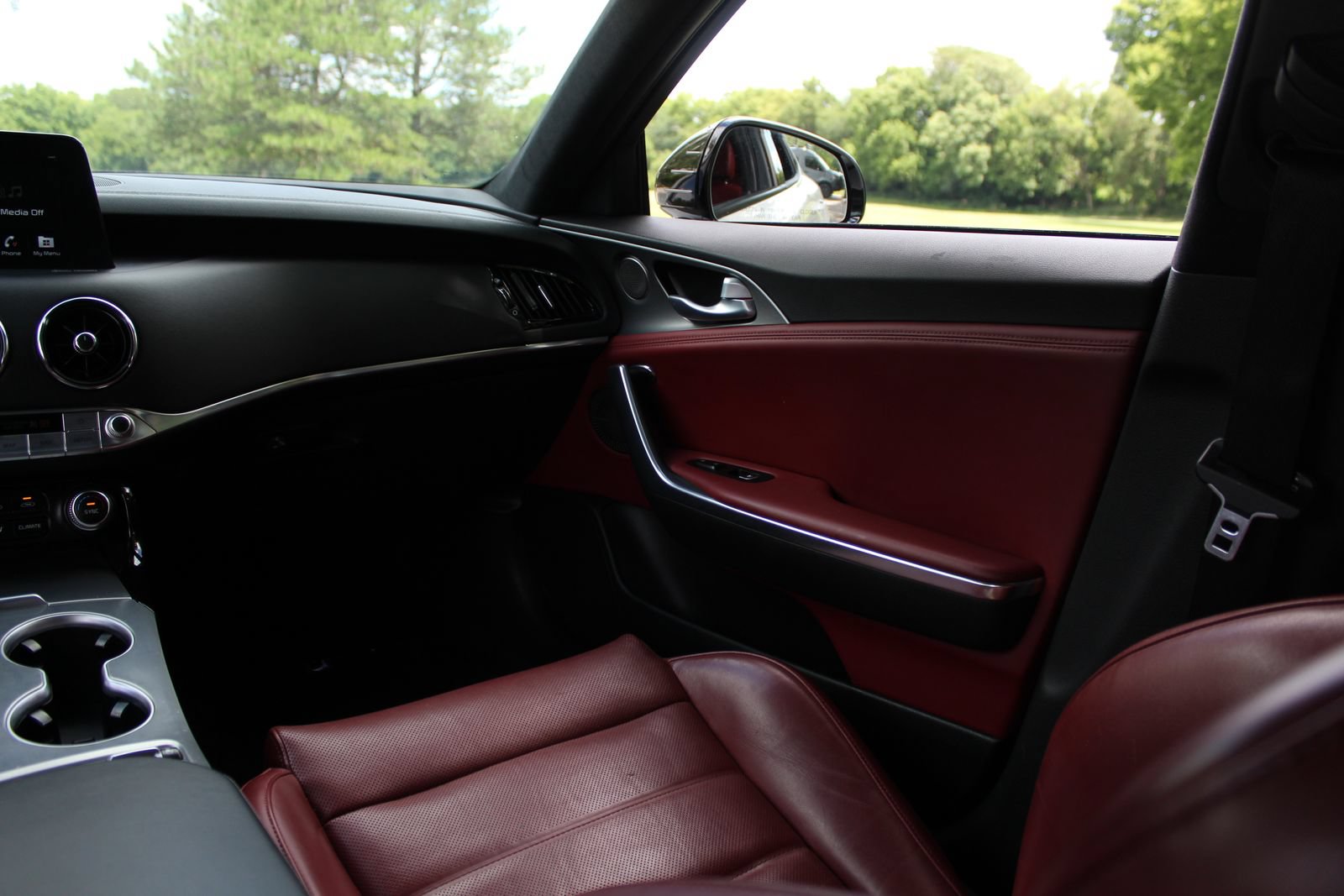 Used 2021 Kia Stinger GT2 RWD image 11