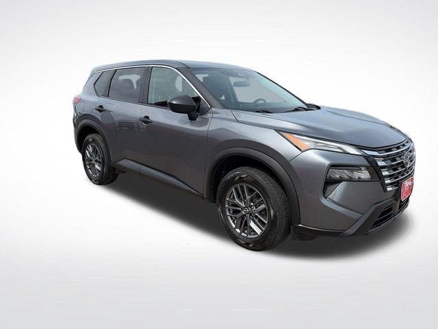 Used 2024 Nissan Rogue S AWD/4WD image 9