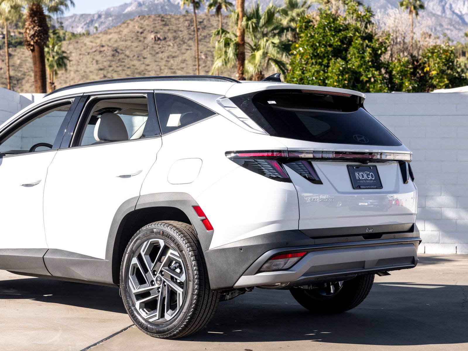 New 2025 Hyundai Tucson Limited AWD/4WD image 8