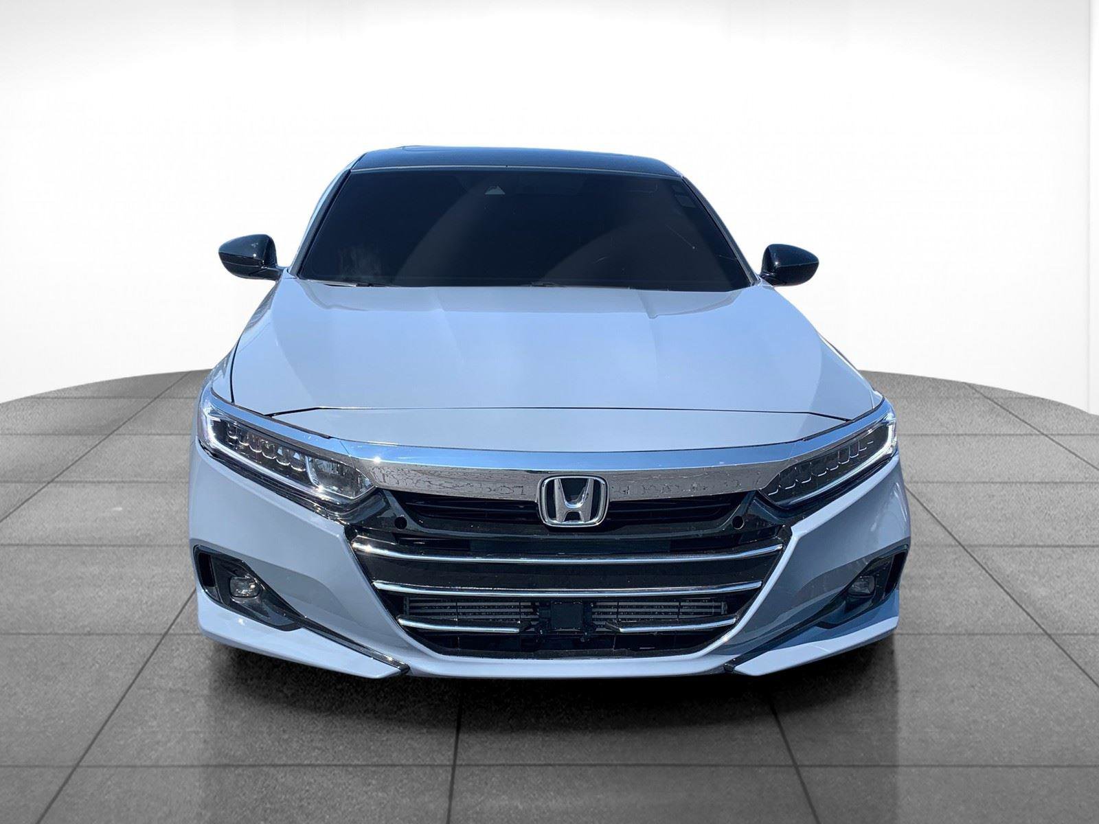 Used 2022 Honda Accord Sport image 2