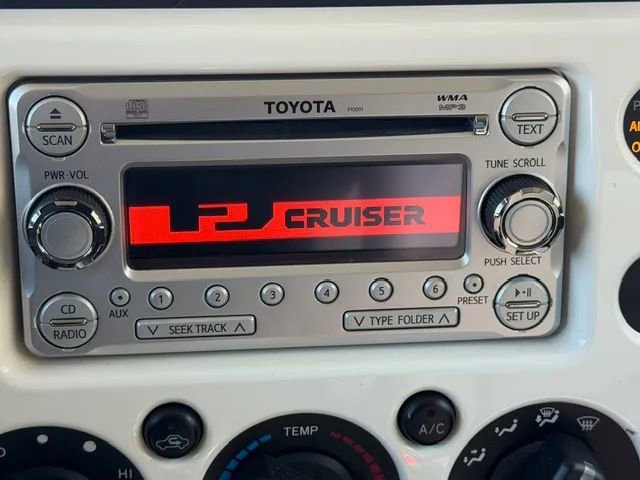 Used 2012 Toyota FJ Cruiser 4WD w/ Convenience Pkg image 40