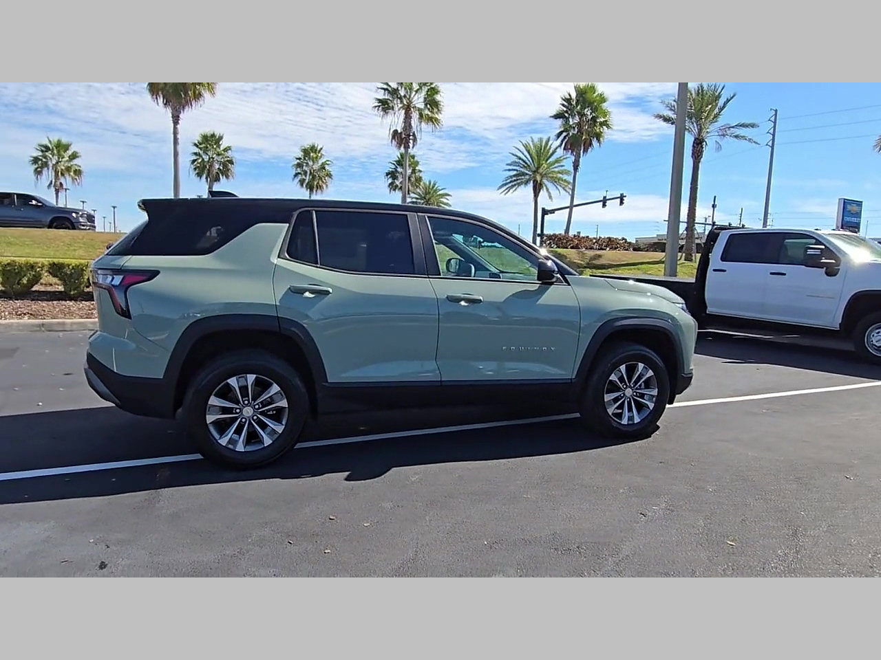 New 2026 Chevrolet Equinox LT w/ Convenience Package II image 18