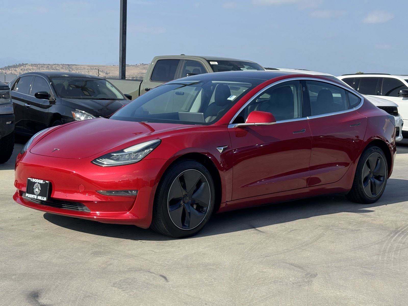 Used 2018 Tesla Model 3 Long Range AWD/4WD image 3
