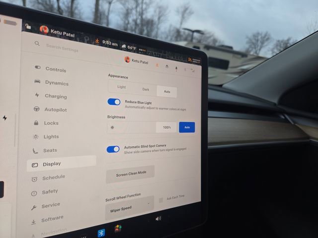 Used 2022 Tesla Model Y Performance image 21