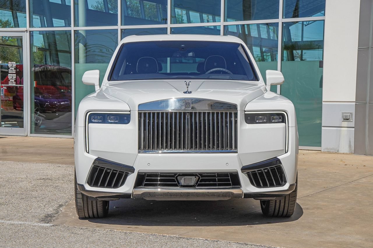 New 2026 Rolls-Royce Cullinan AWD/4WD image 5