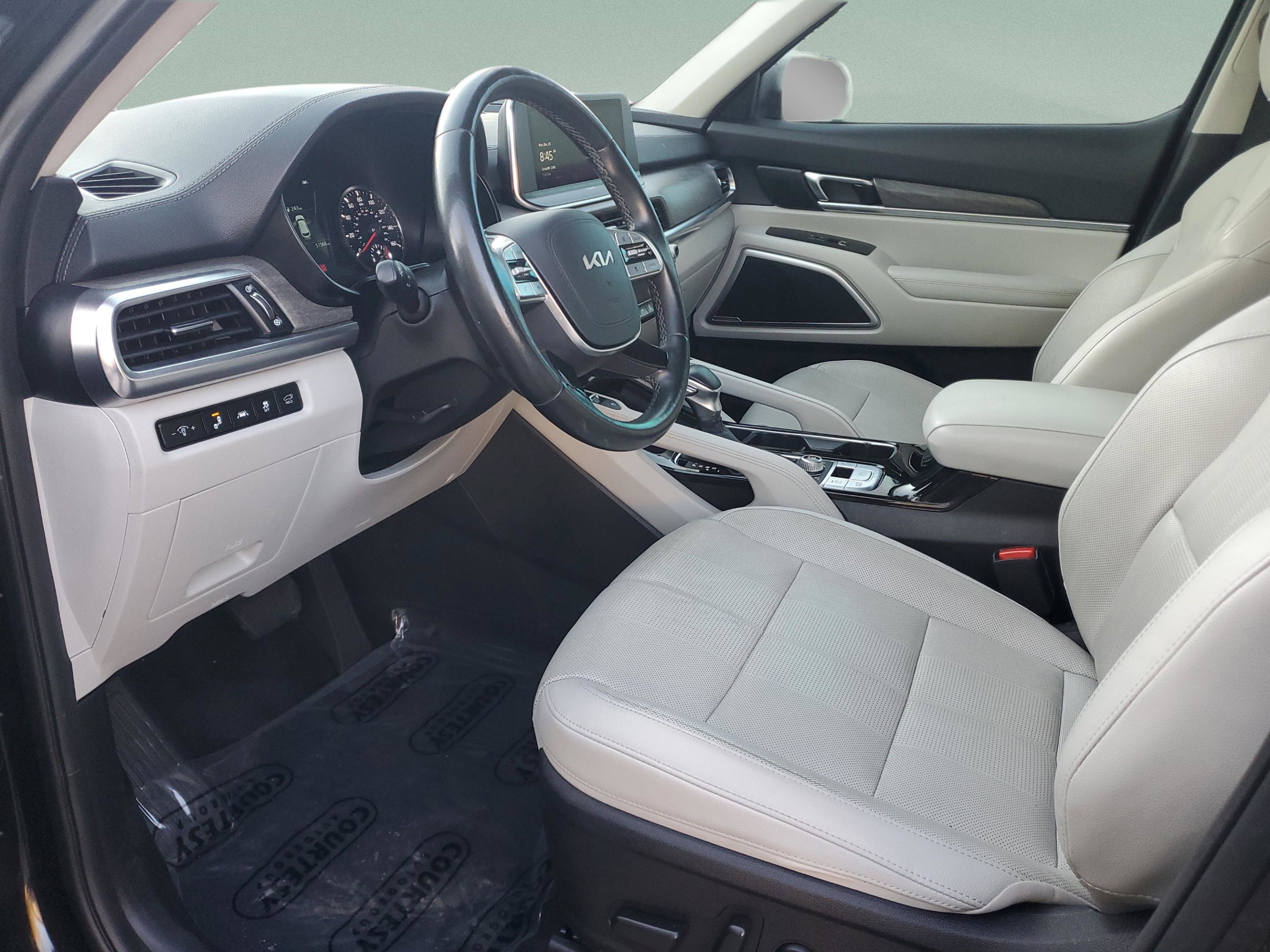 Used 2022 Kia Telluride EX image 19