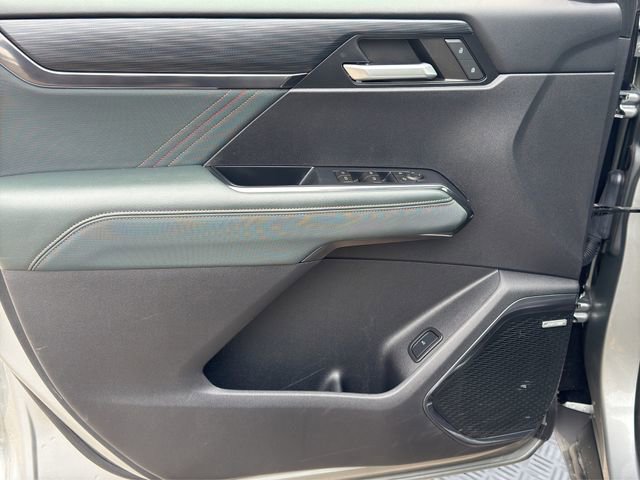 Used 2024 GMC Acadia AT4 w/ Super Cruise Package image 13