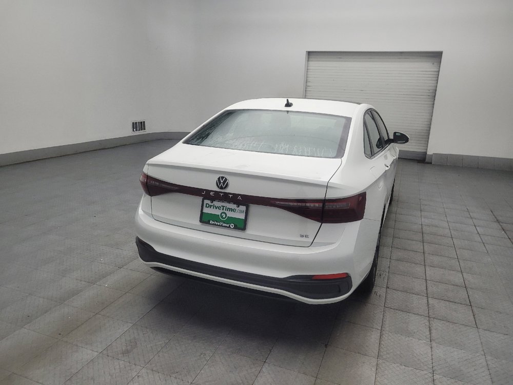 Used 2025 Volkswagen Jetta SE w/ Sunroof Package FWD image 7