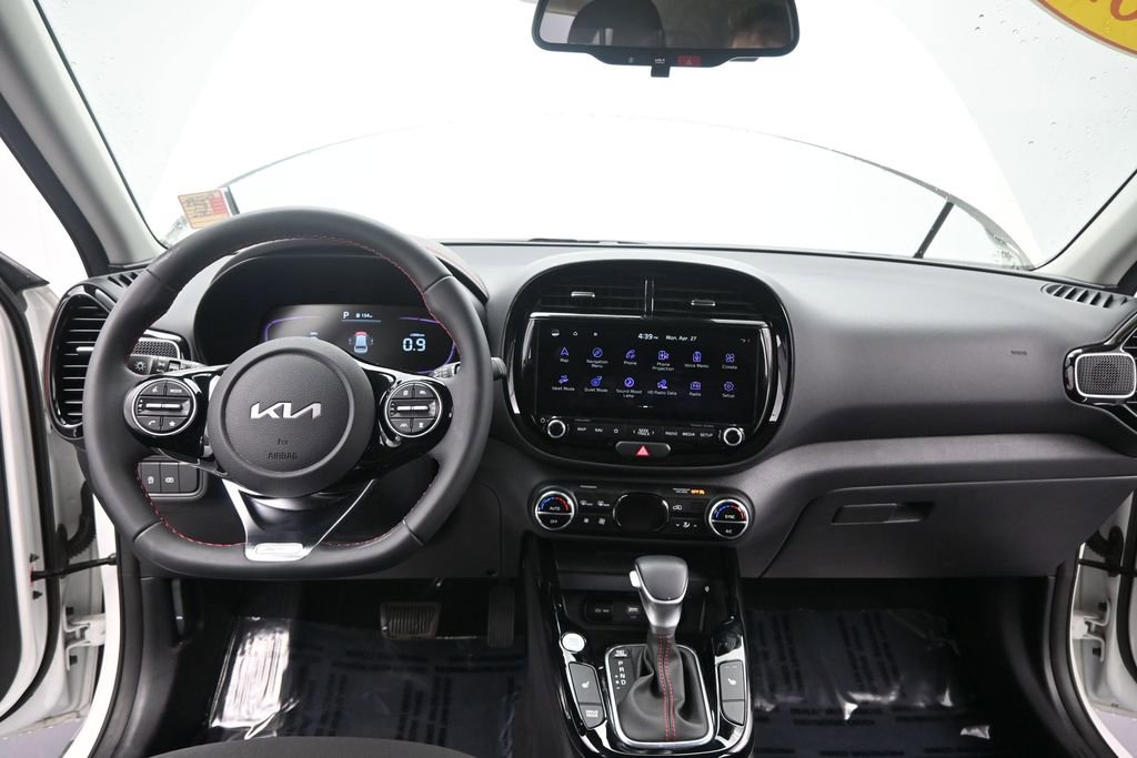 Certified 2023 Kia Soul GT-Line w/ GT-Line Technology Package FWD image 37