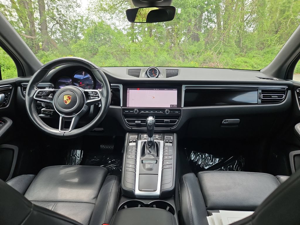 Used 2021 Porsche Macan AWD/4WD image 12
