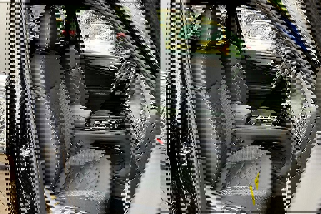 New 2025 Volkswagen Atlas Cross Sport SE image 6