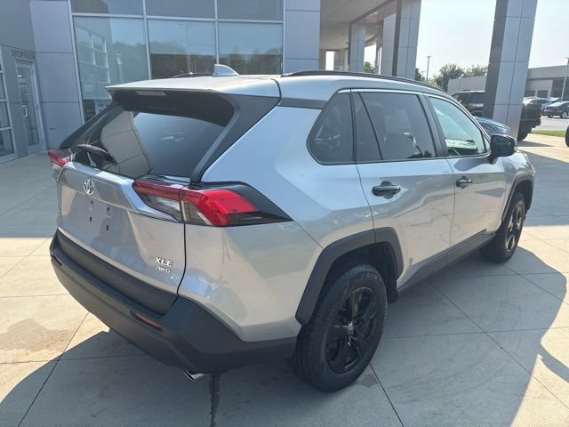 Used 2021 Toyota RAV4 XLE AWD/4WD image 7