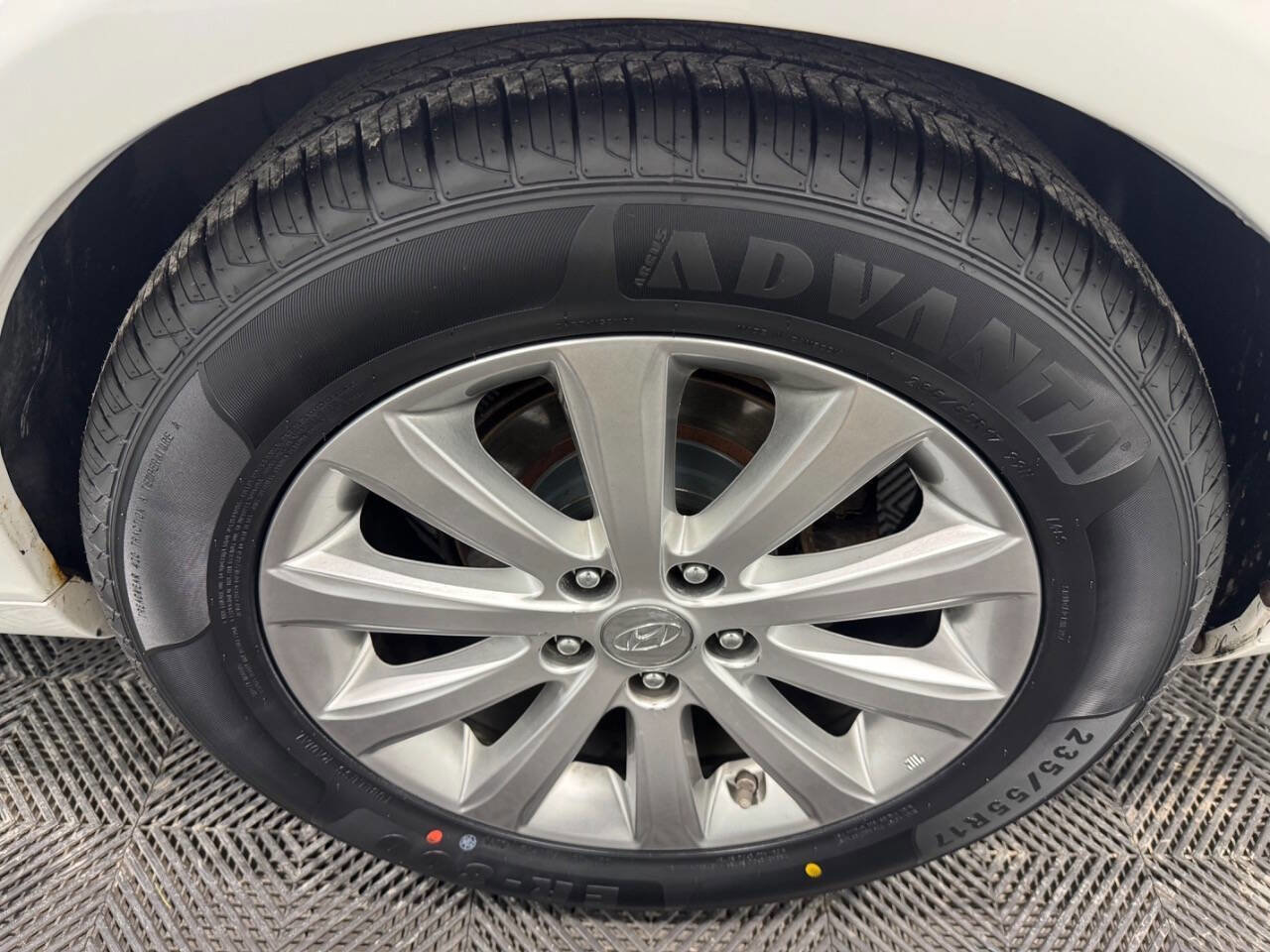 Used 2010 Hyundai Azera Limited w/ Navigation Pkg 3 image 48