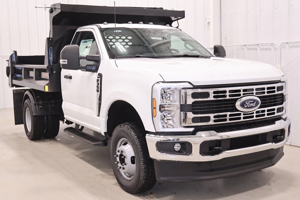 New 2025 Ford F350 XL w/ XL Chrome Package image 2