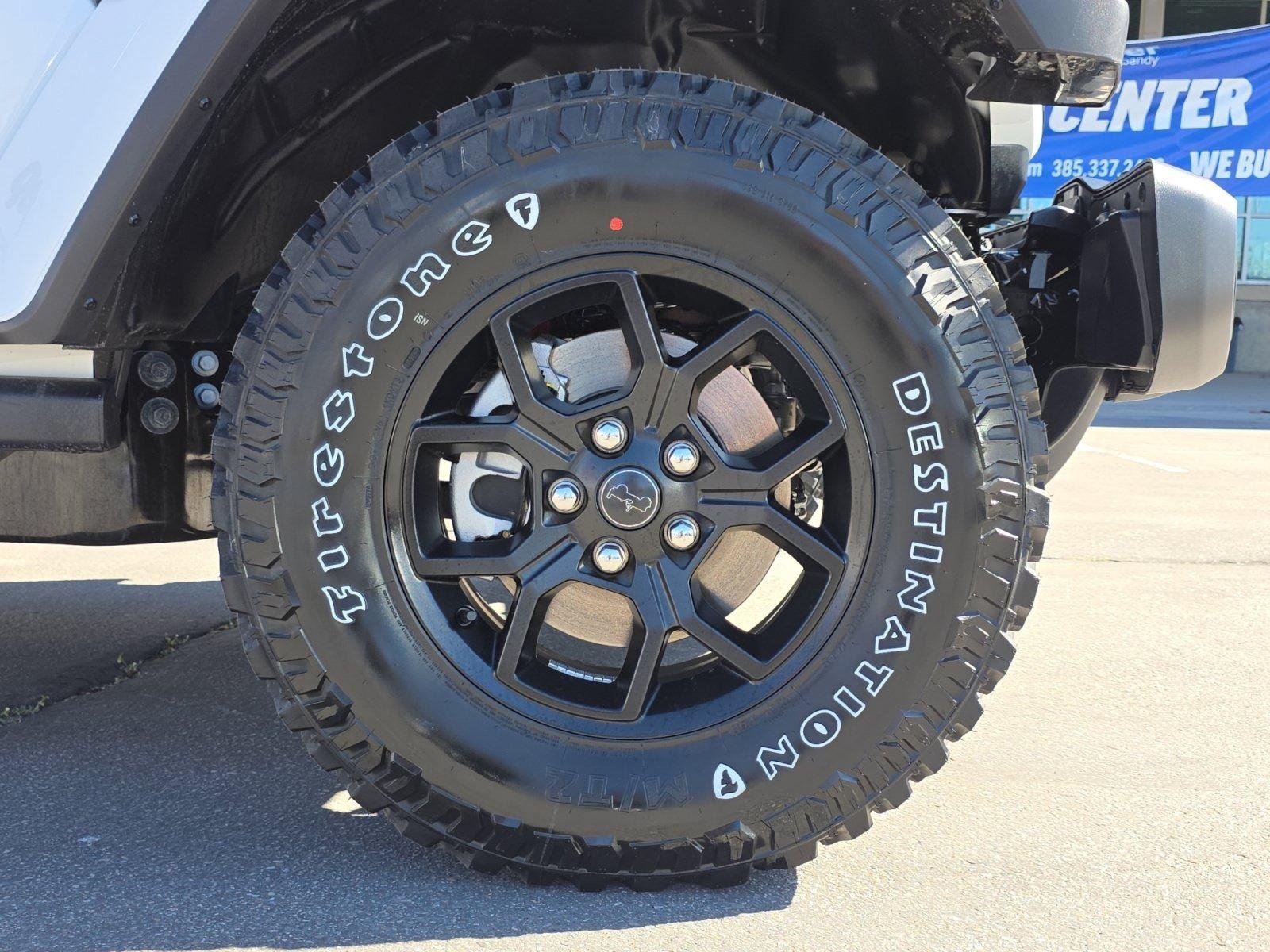 New 2026 Jeep Gladiator Sport AWD/4WD image 13