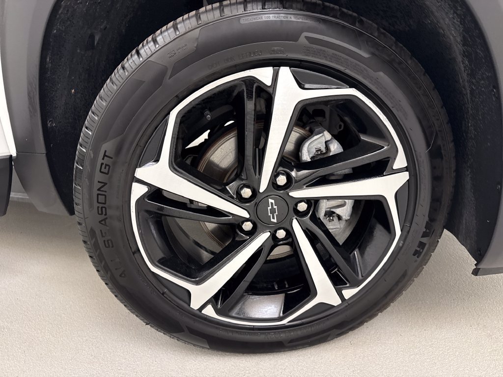 Used 2023 Chevrolet TrailBlazer RS w/ Sun and Liftgate Package AWD/4WD image 31