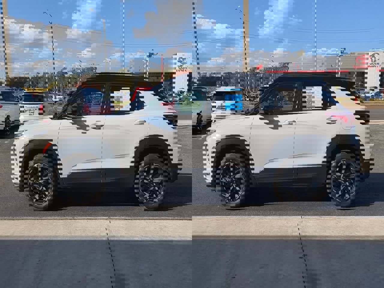 Used 2023 Chevrolet TrailBlazer RS image 6