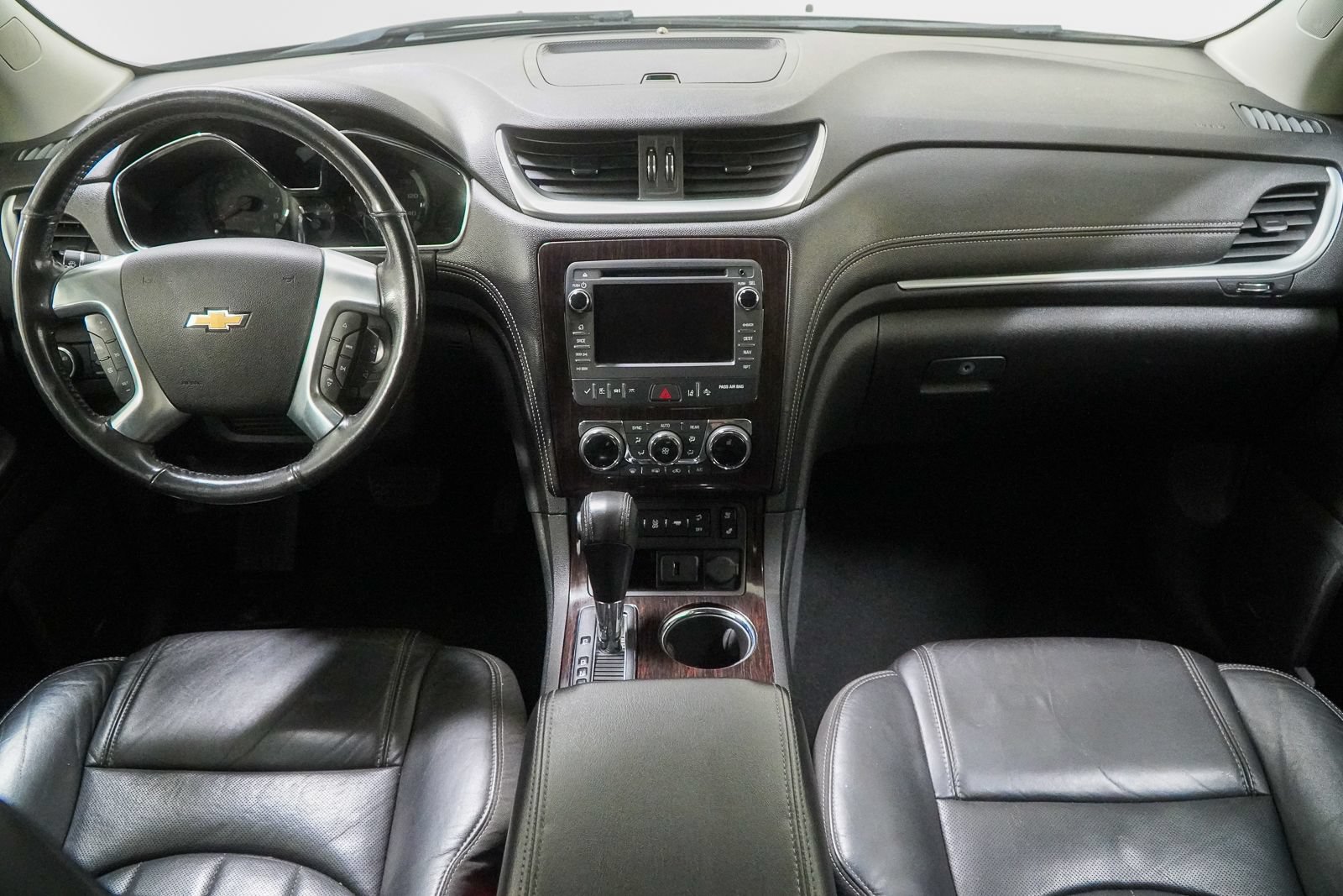Used 2016 Chevrolet Traverse LTZ w/ LPO, 'HIT The Road' Package AWD/4WD image 25