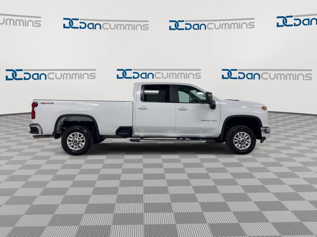 Used 2025 Chevrolet Silverado 2500 LT w/ Convenience Package AWD/4WD image 9