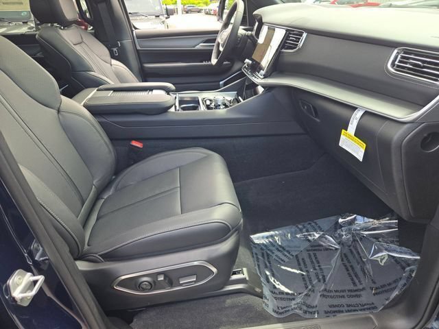 New 2026 Jeep Grand Wagoneer Limited AWD/4WD image 8